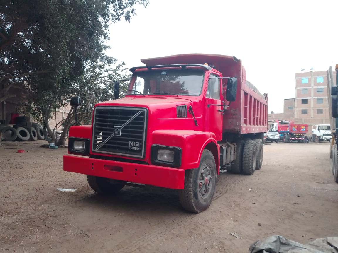 VOLQUETE MARCA VOLVO TORTOON MODELO N12 - 3
